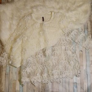 LACE TRANSPARENT TOP